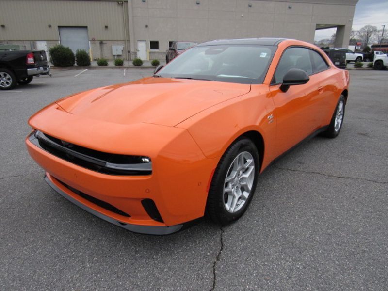 2025 Dodge Charger Daytona R/T AWD photo 2