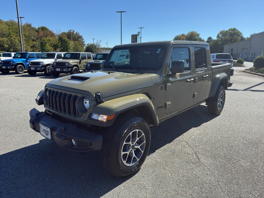 New 2025 Jeep Gladiator SPORT S 4X4 Pickup