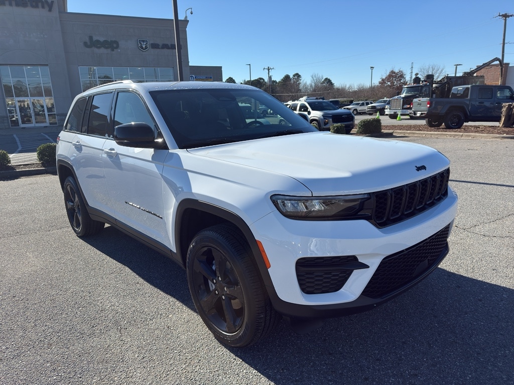 New 2025 Jeep Grand Cherokee ALTITUDE X 4X2 Sport Utility