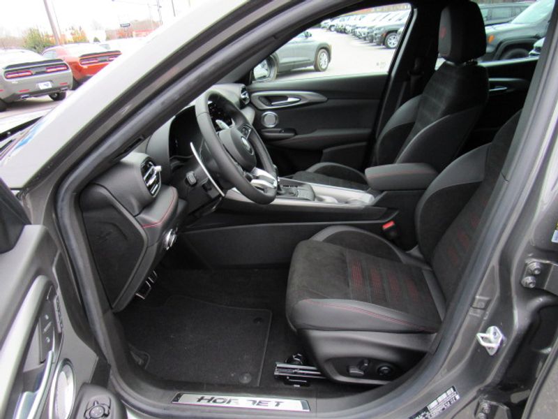 2024 Dodge Hornet R/T Plus photo 4