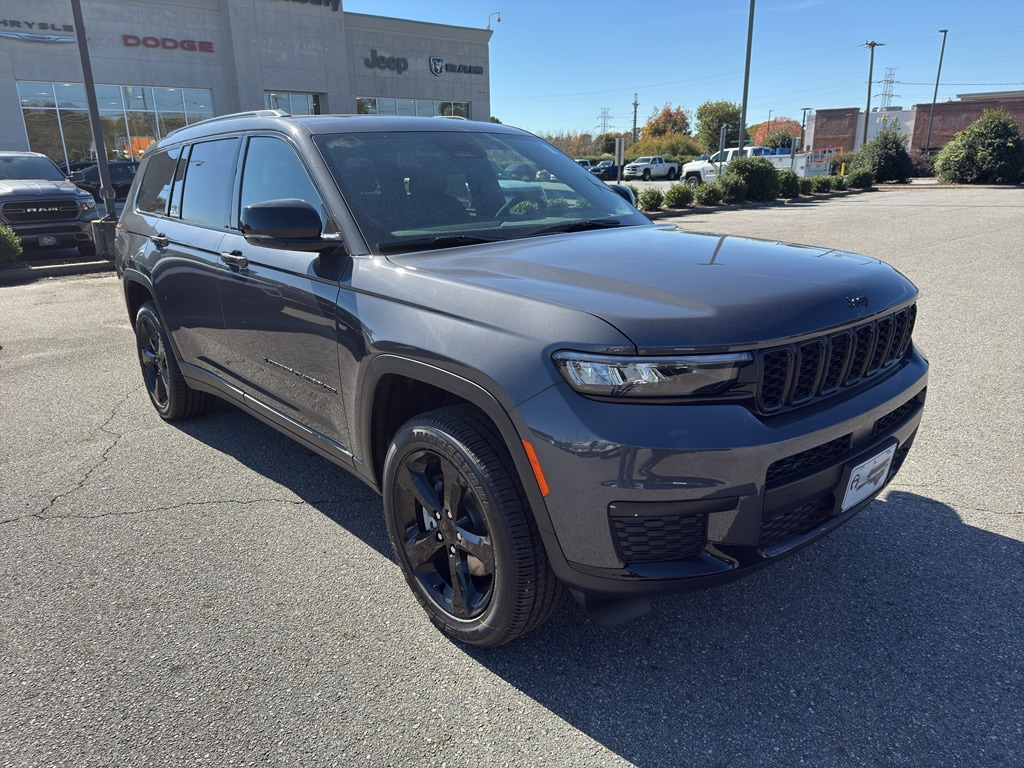 New 2025 Jeep Grand Cherokee L ALTITUDE X 4X4 Sport Utility