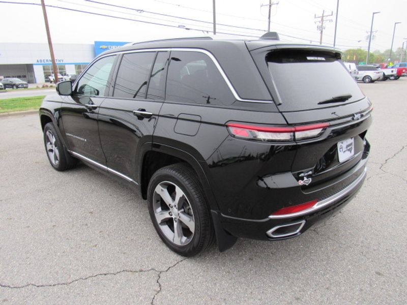 2024 Jeep Grand Cherokee Summit Sport photo 4