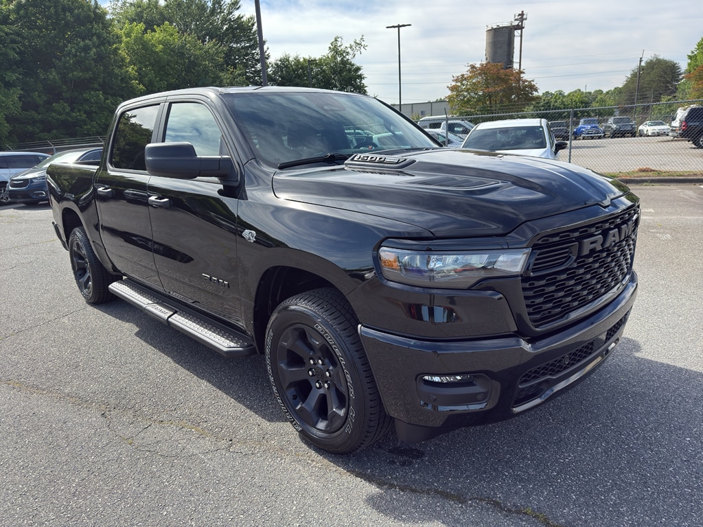 2026 RAM 1500 Express 4x4 Crew Cab 5'7's photo