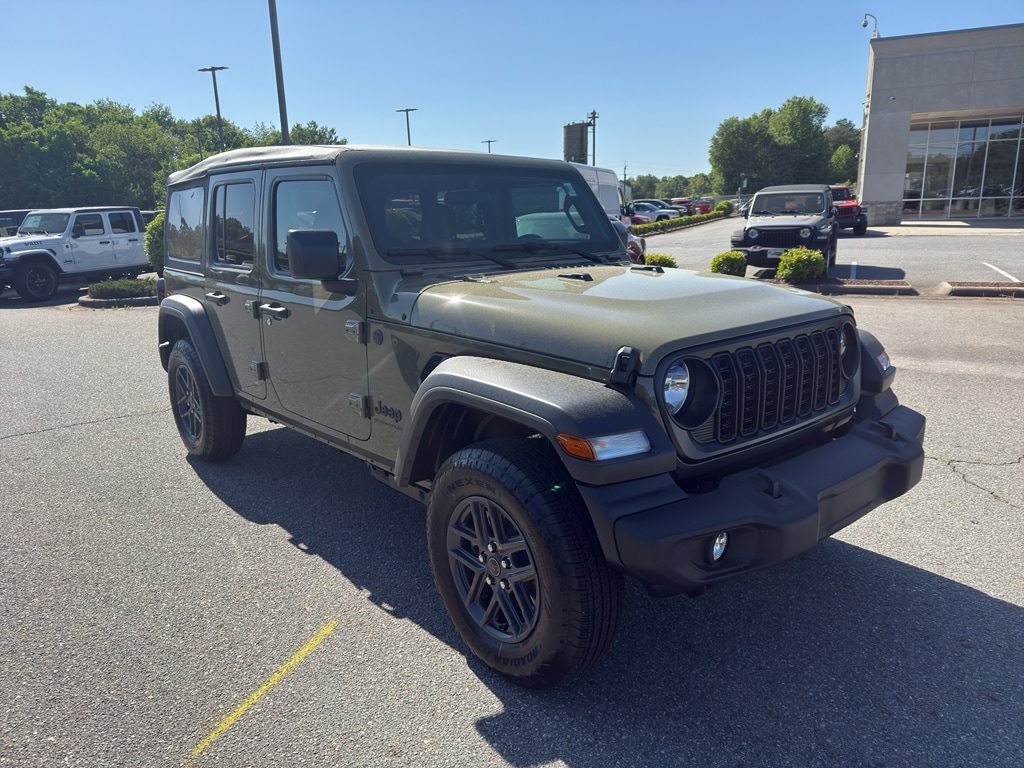 2026 Jeep Wrangler Sport's photo