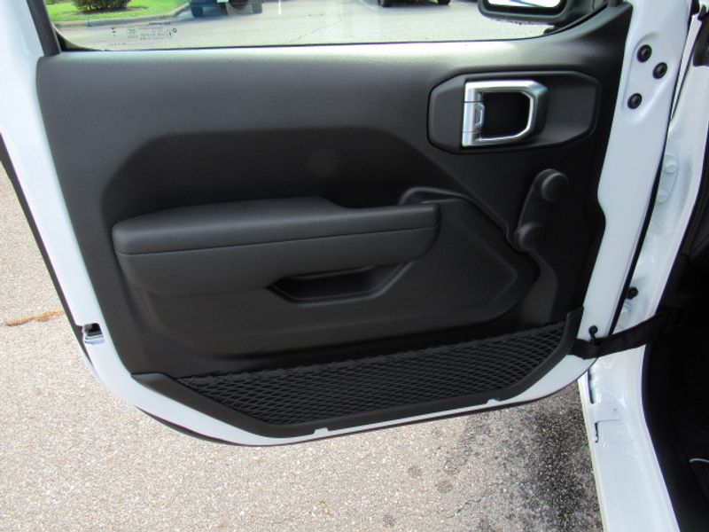 2024 Jeep Wrangler Sport photo 3