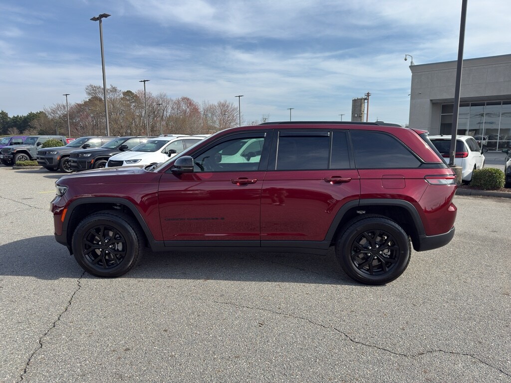 Certified 2025 Jeep Grand Cherokee Altitude X SUV