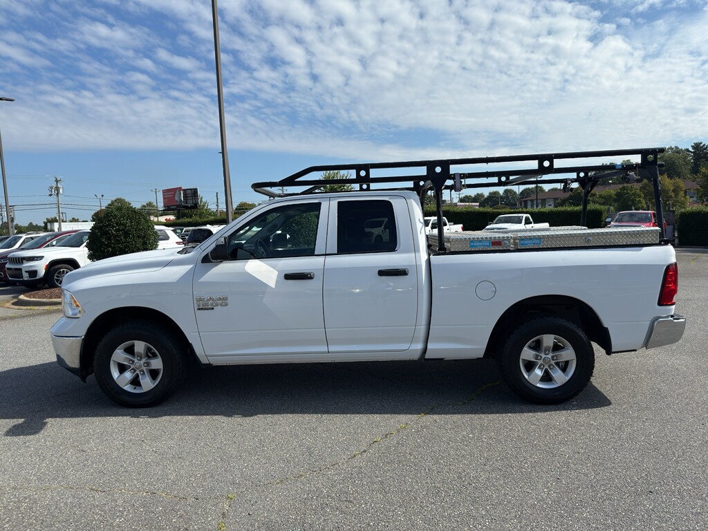 2022 Ram 1500 Classic Tradesman photo 2