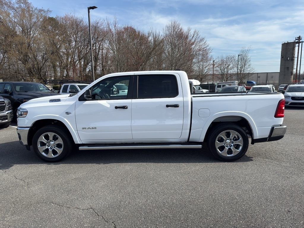New 2026 Ram 1500 BIG HORN CREW CAB 4X4 5'7 BOX Pickup