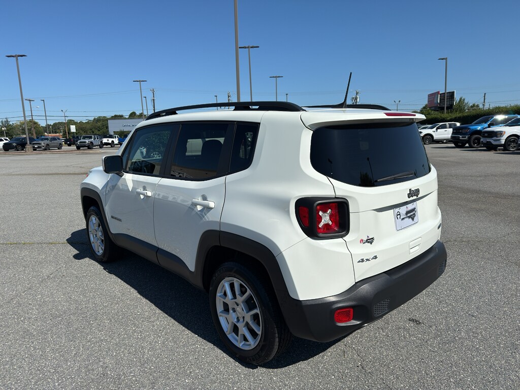 2021 Jeep Renegade Latitude photo 4