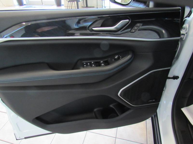 2022 Jeep Grand Cherokee Trailhawk Sport photo 3