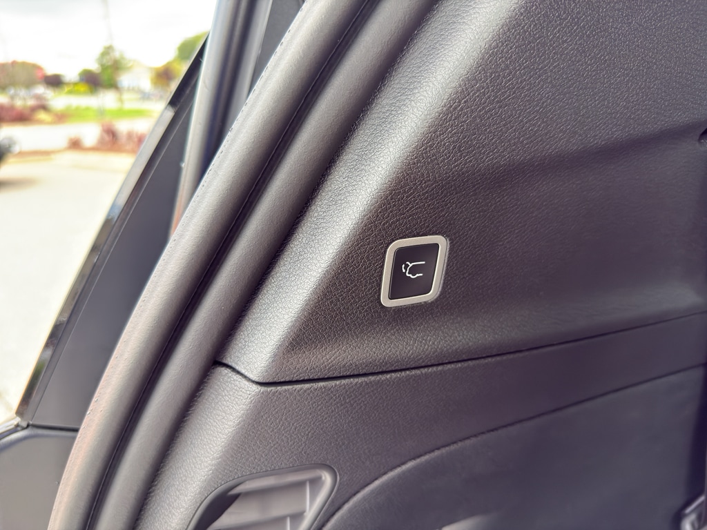 2026 Chrysler Voyager LX - Photo 19