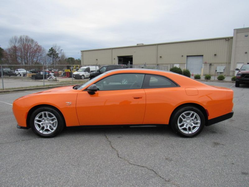 2025 Dodge Charger Daytona R/T AWD photo 3