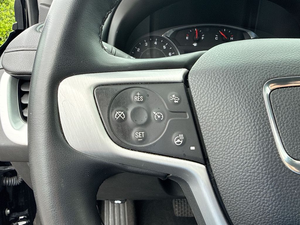 2024 GMC Terrain SLT - Photo 9