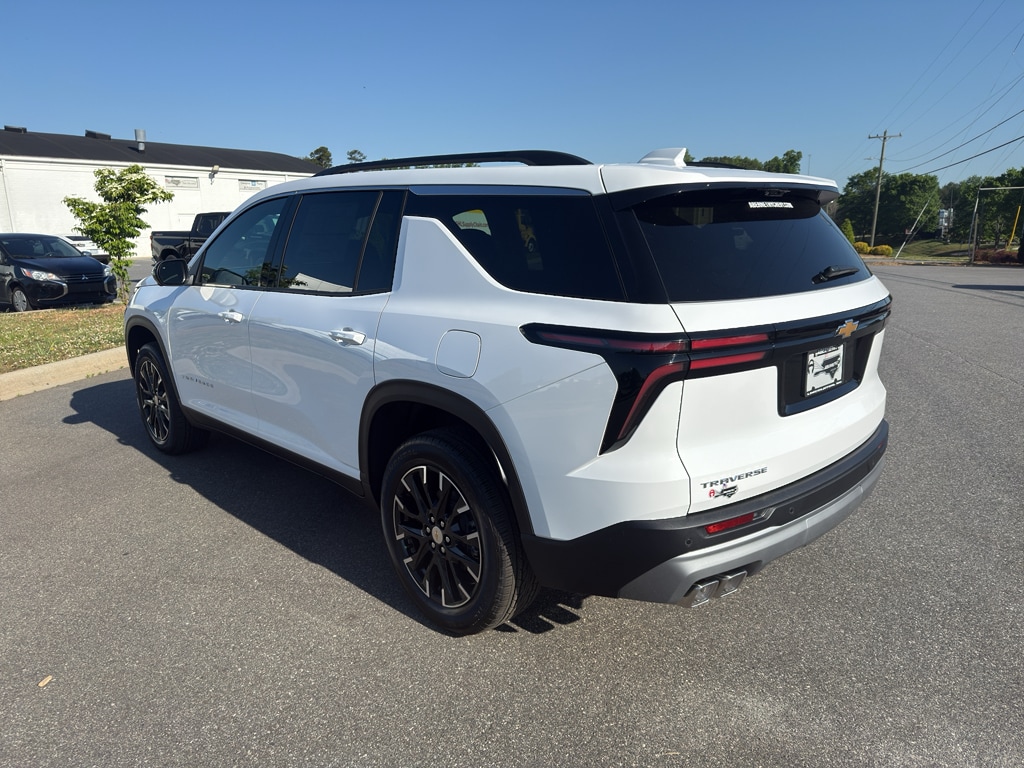 New 2026 Chevrolet Traverse LT SUV