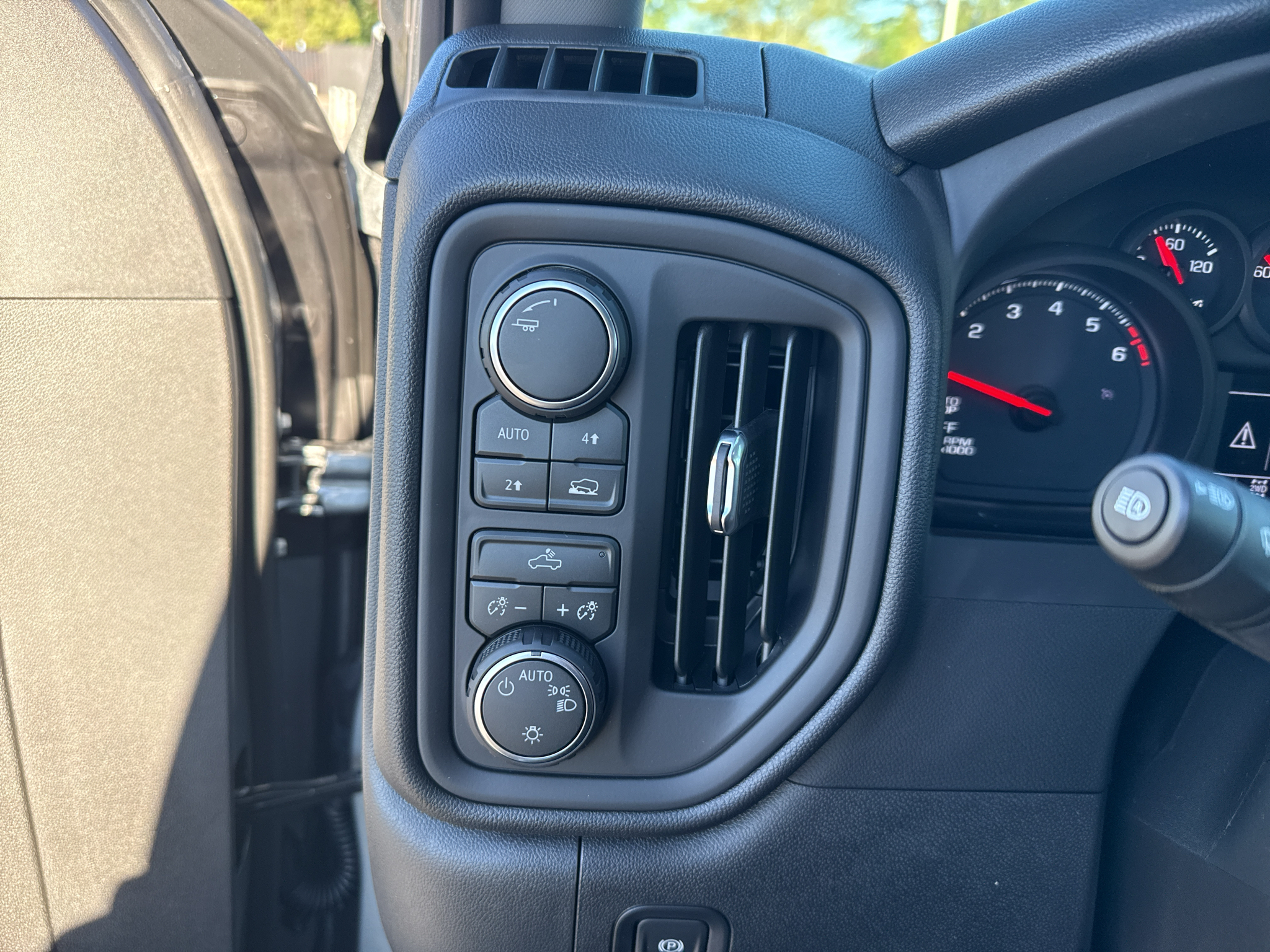 2026 Chevrolet Silverado 1500 Custom - Photo 16