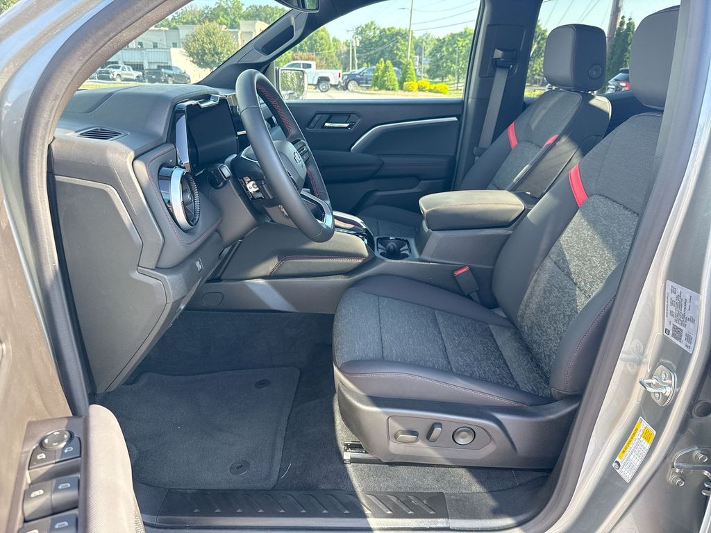 2026 Chevrolet Colorado Z71 - Photo 21