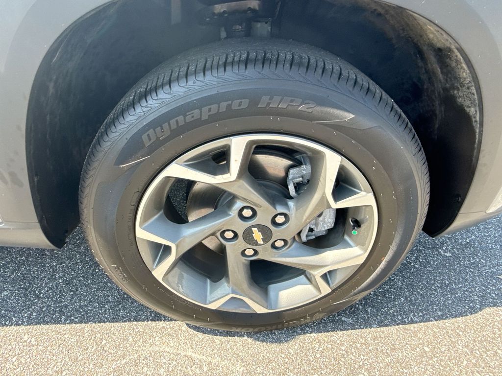2025 Chevrolet Trax LT - Photo 27
