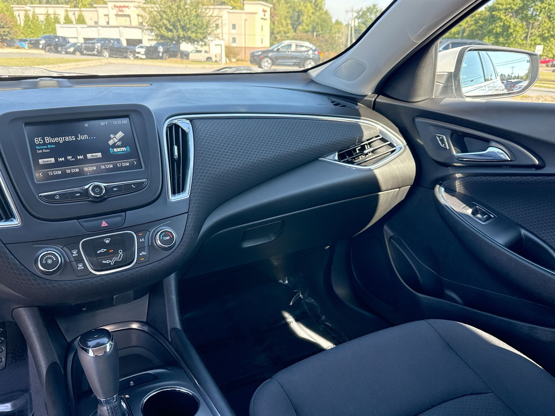 2018 Chevrolet Malibu 1LT - Photo 23