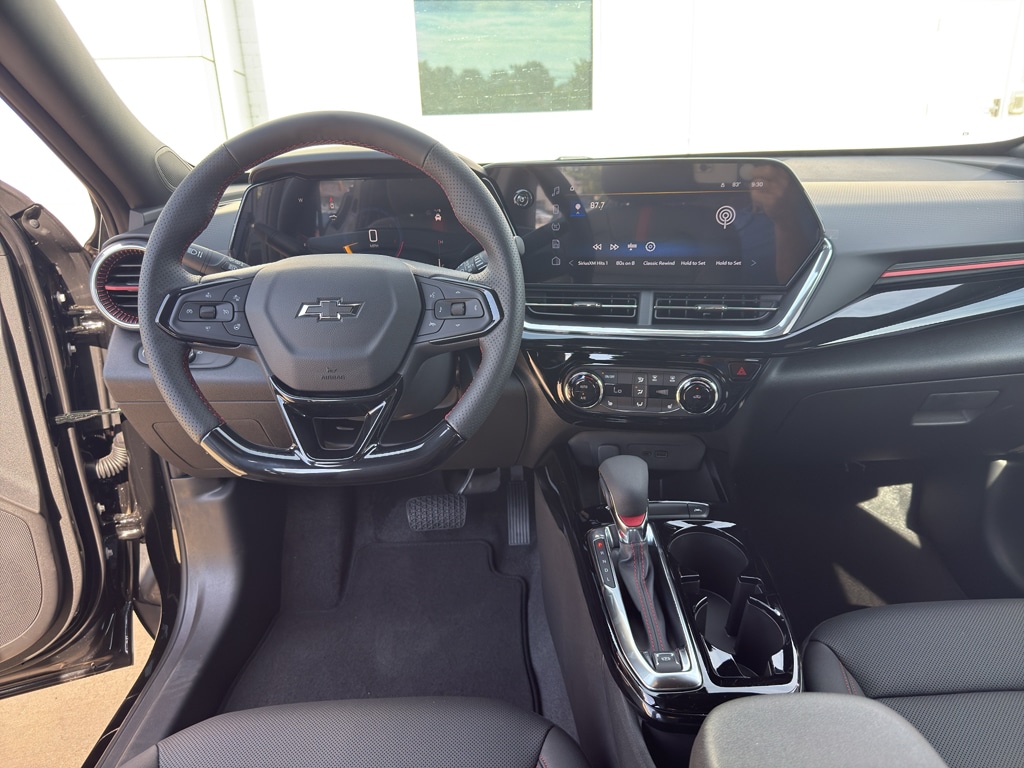 2026 Chevrolet Trax RS - Photo 14