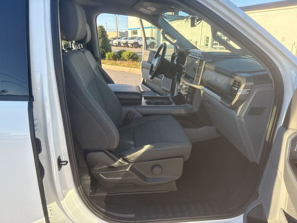 2024 Ford F-150 XLT - Photo 25