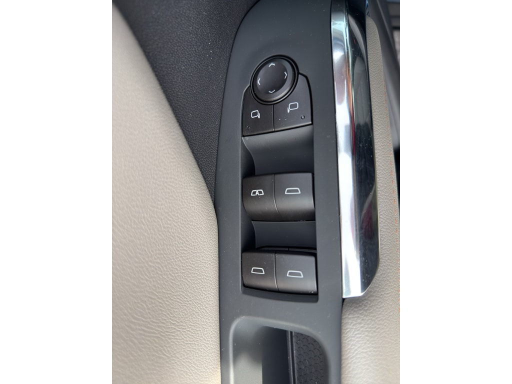 2026 Chevrolet Traverse LT - Photo 7