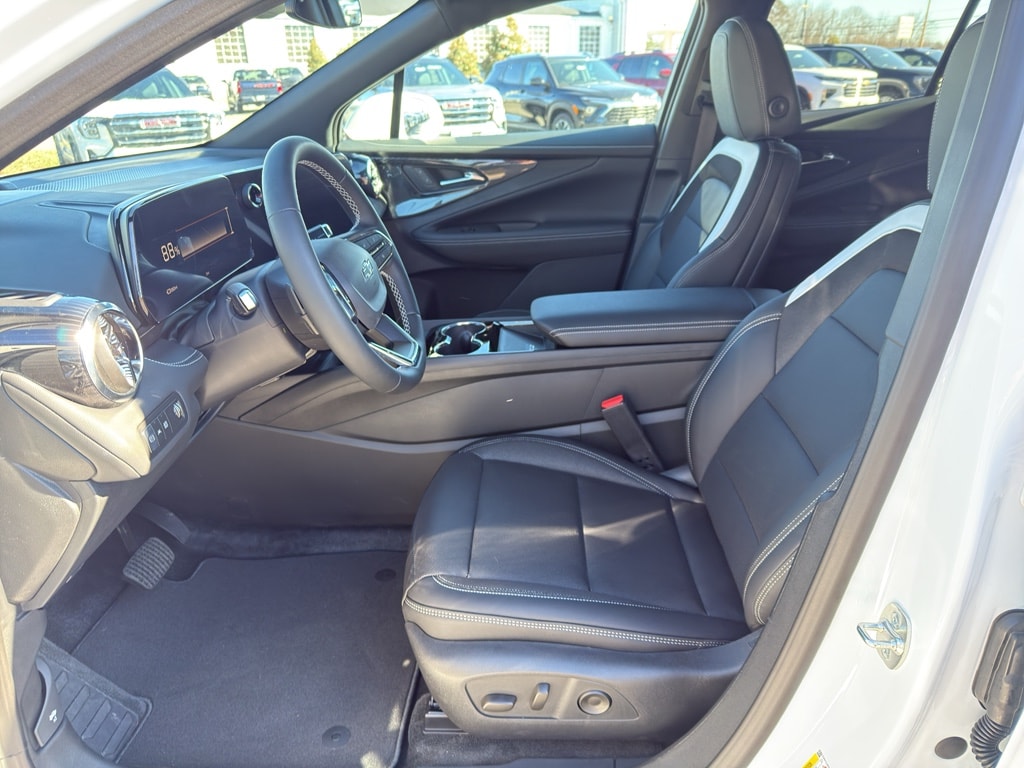 2026 Chevrolet Blazer EV LT - Photo 8