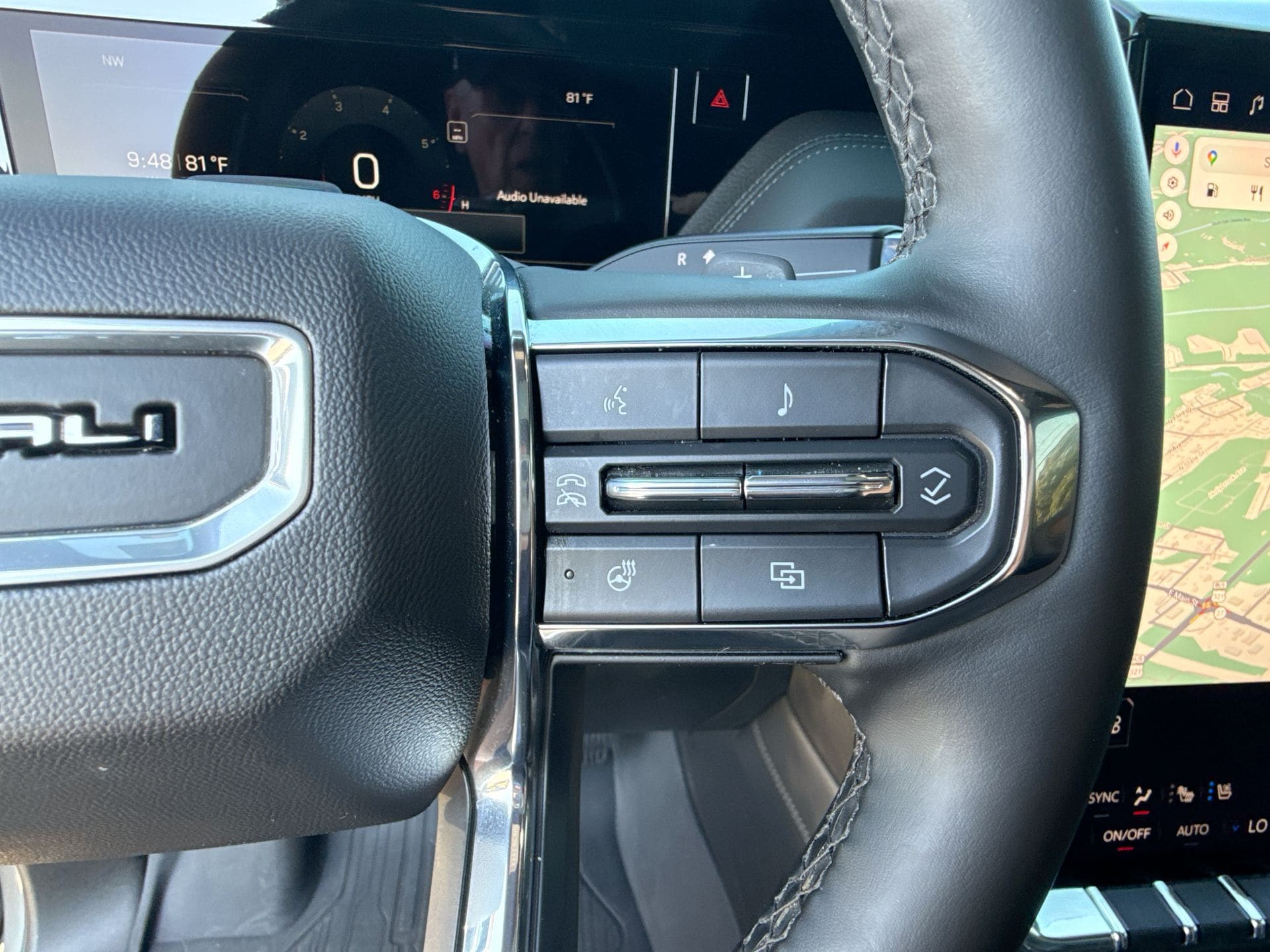 2025 GMC Yukon XL Denali - Photo 9