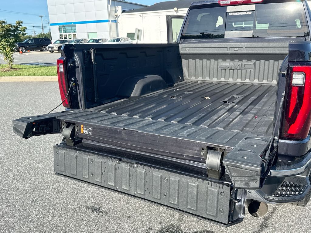 2025 GMC Sierra 2500HD SLT - Photo 8