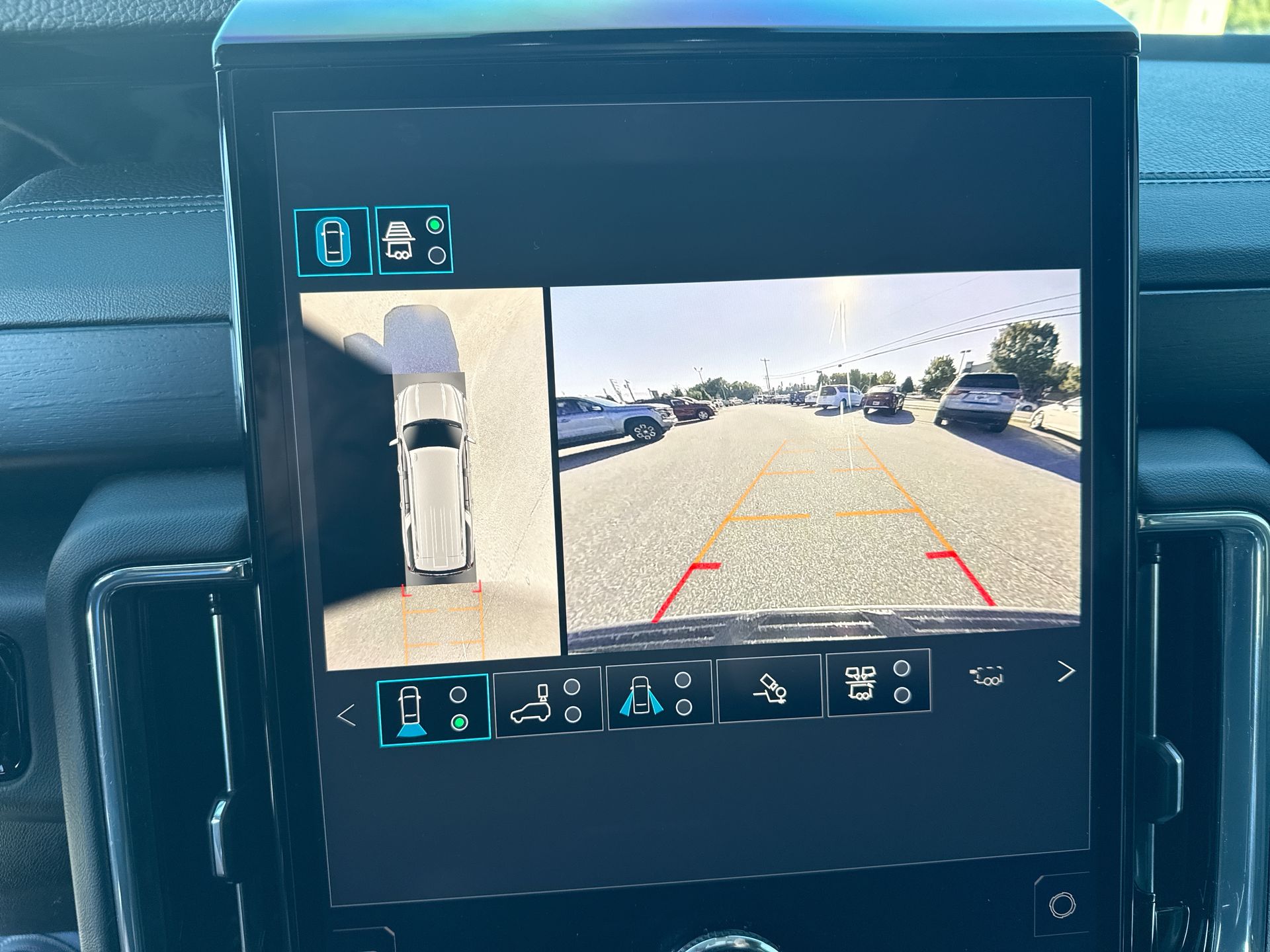 2025 GMC Yukon XL Denali - Photo 11