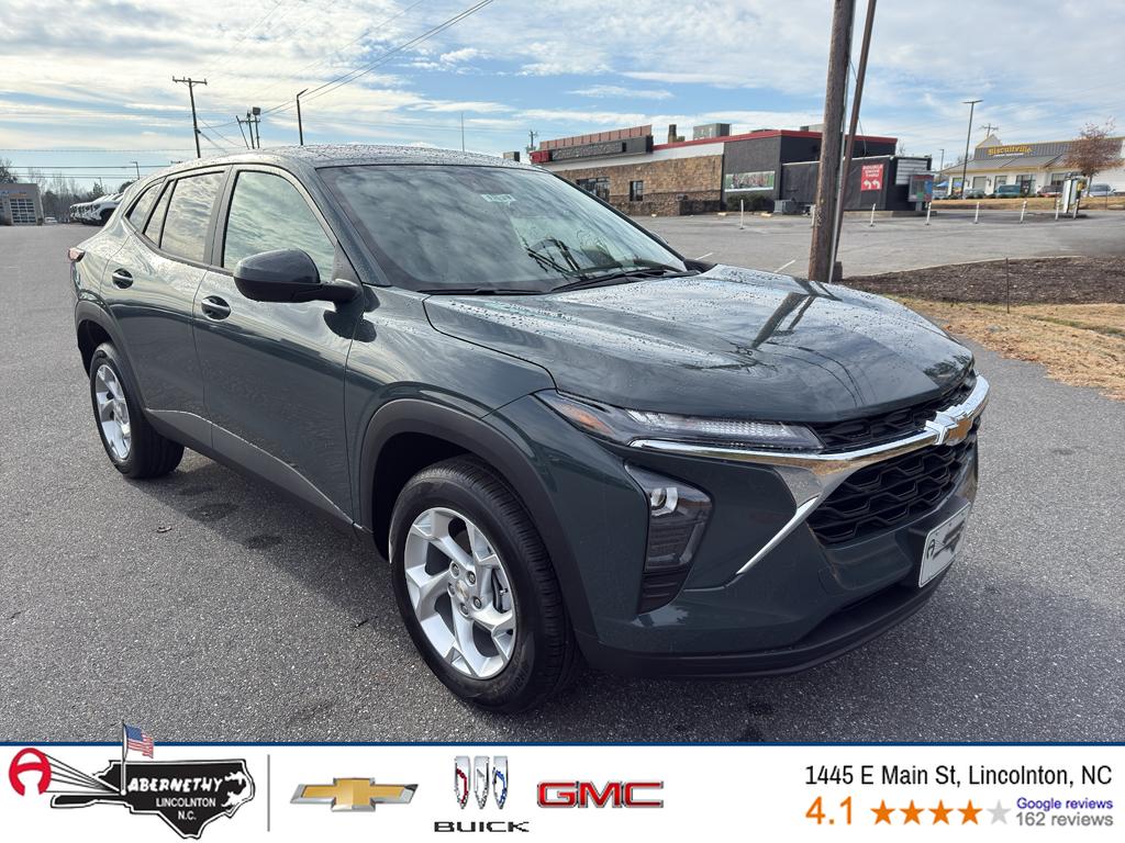 2026 Chevrolet Trax LS's photo