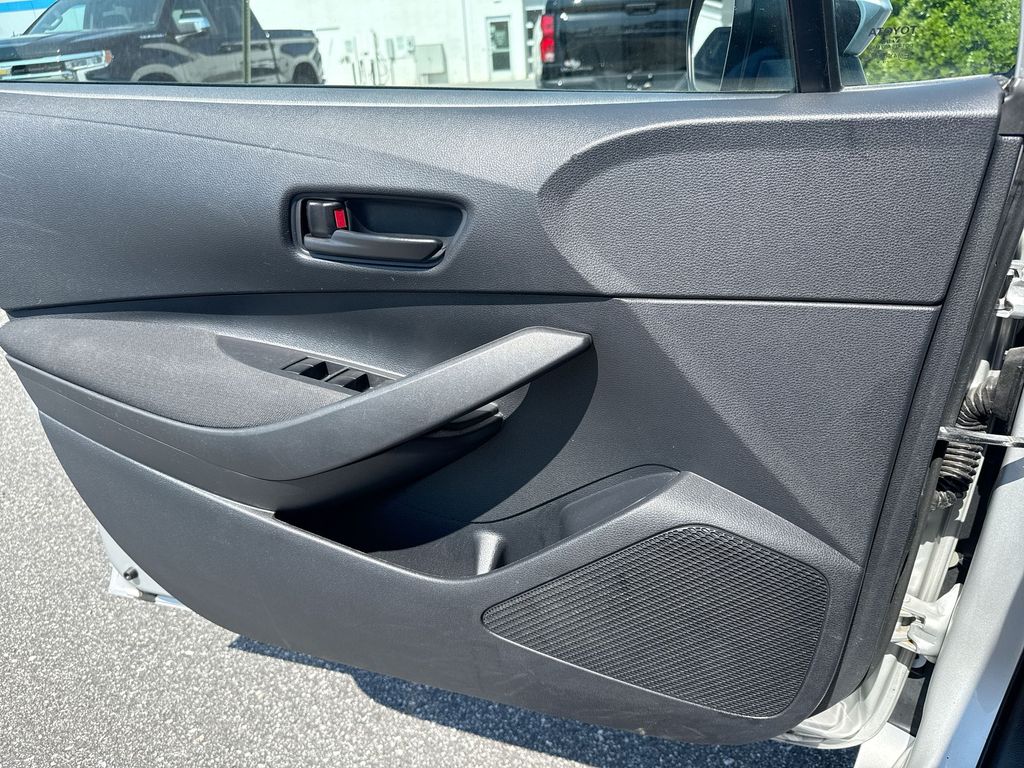 2024 Toyota Corolla LE - Photo 18