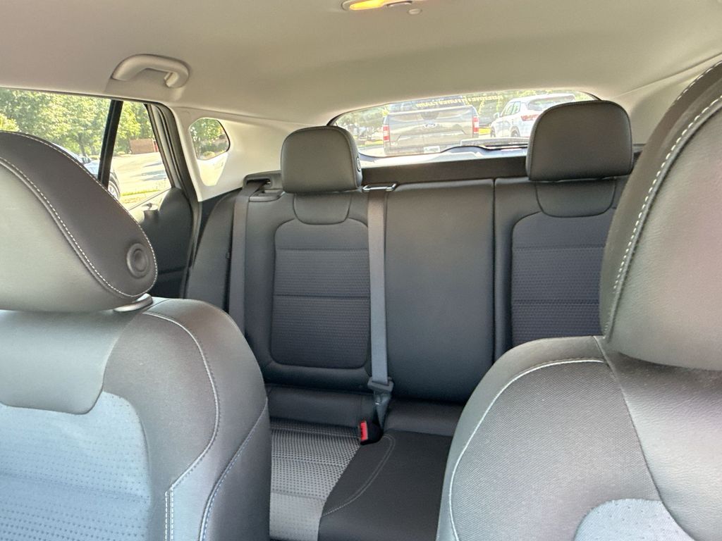 2025 Chevrolet Trax LT - Photo 31