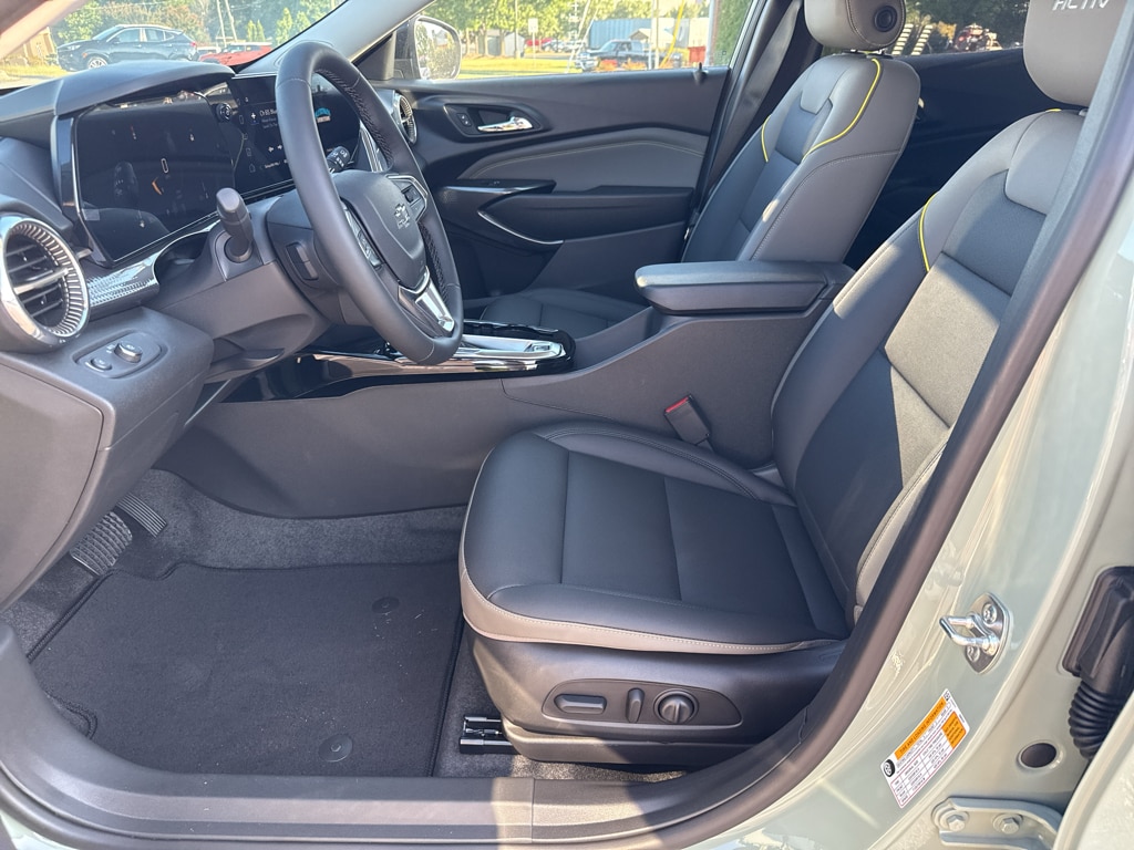 2026 Chevrolet Trax Activ - Photo 8