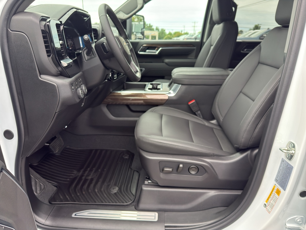 2026 Chevrolet Silverado 2500 HD LT - Photo 8