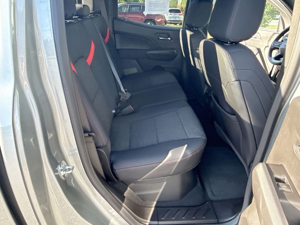 2026 Chevrolet Colorado Z71 - Photo 27