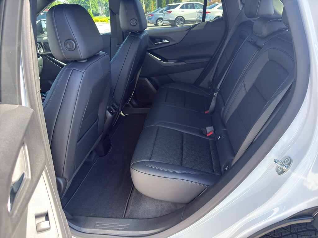 2026 Chevrolet Equinox LT - Photo 18