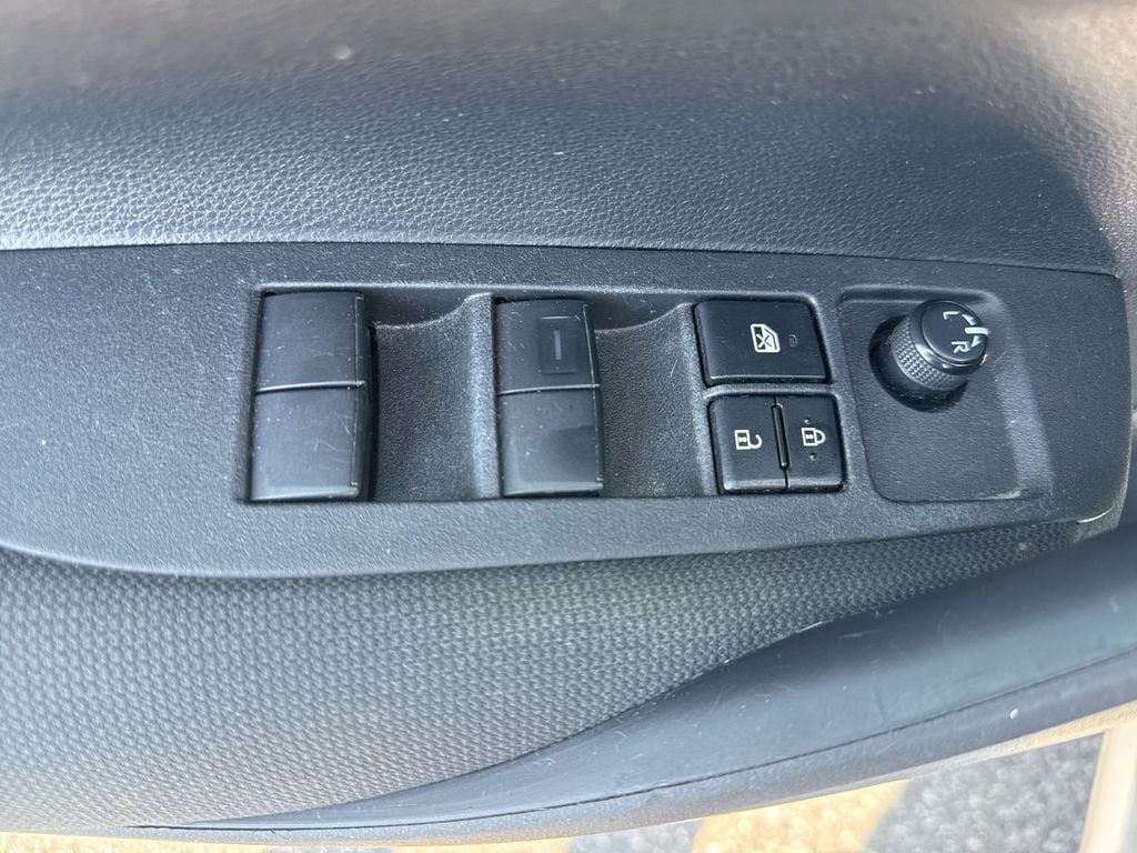 2024 Toyota Corolla LE - Photo 22
