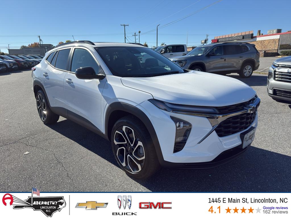 2026 Chevrolet Trax RS's photo