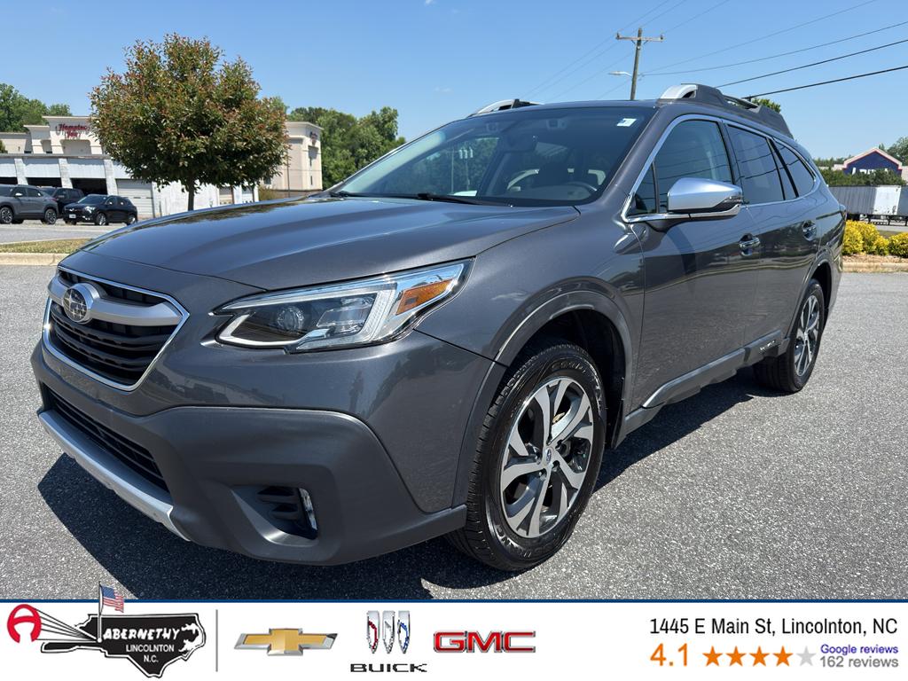 2020 Subaru Outback Touring's photo