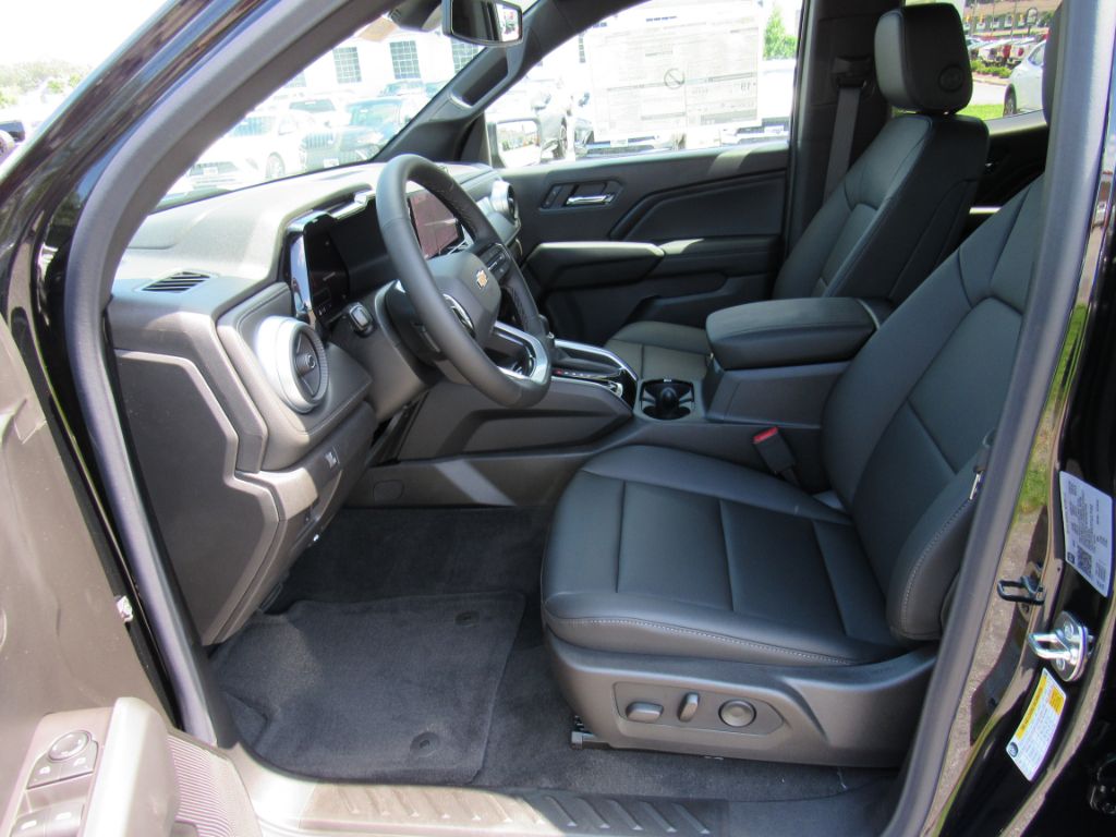 2026 Chevrolet Colorado LT - Photo 7