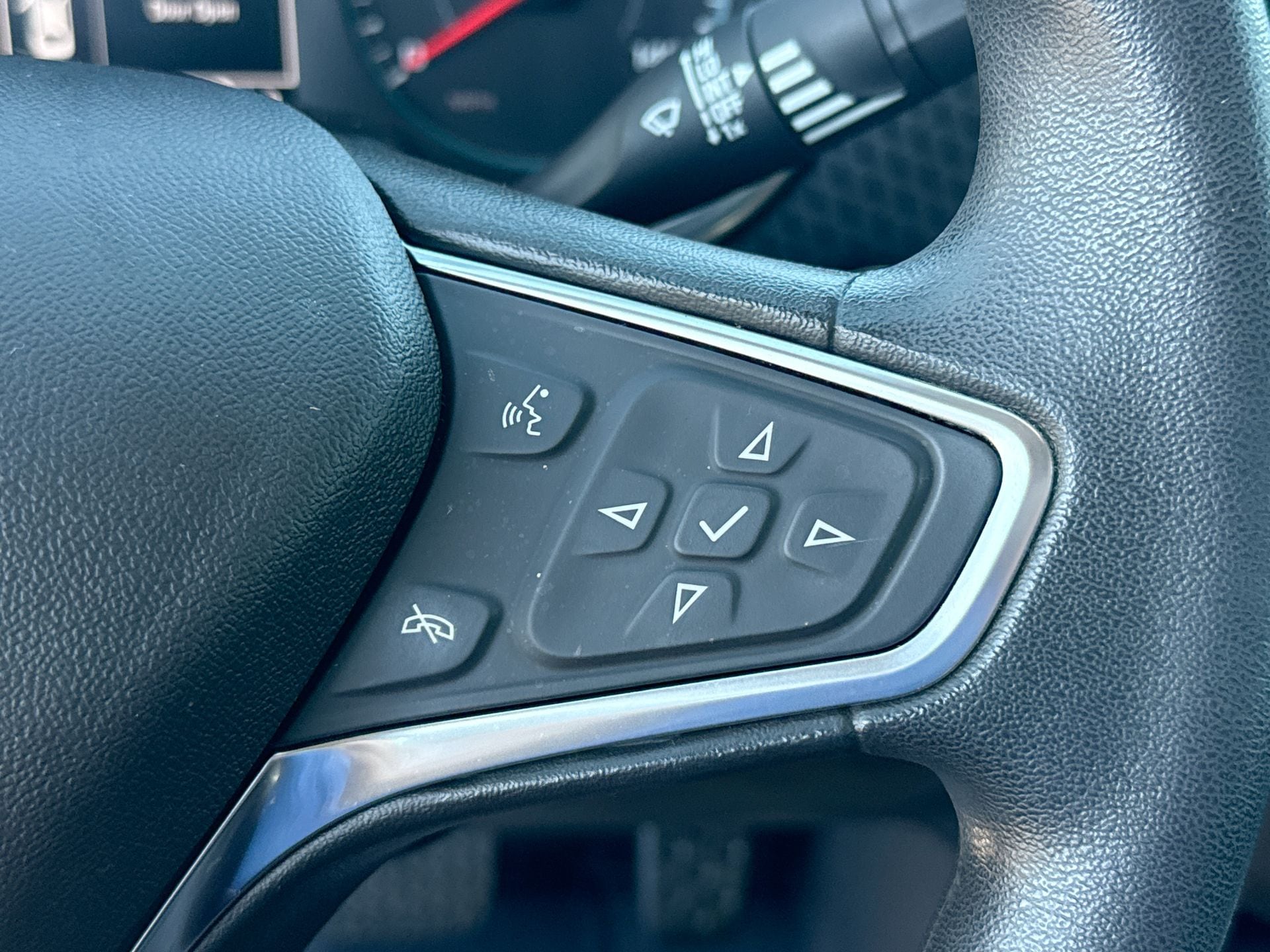 2018 Chevrolet Malibu 1LT - Photo 9