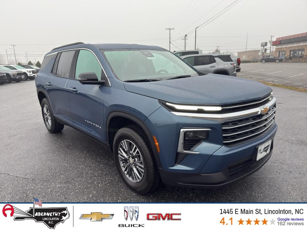 2026 Chevrolet Traverse LT's photo