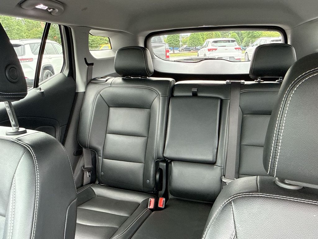 2024 GMC Terrain SLT - Photo 30
