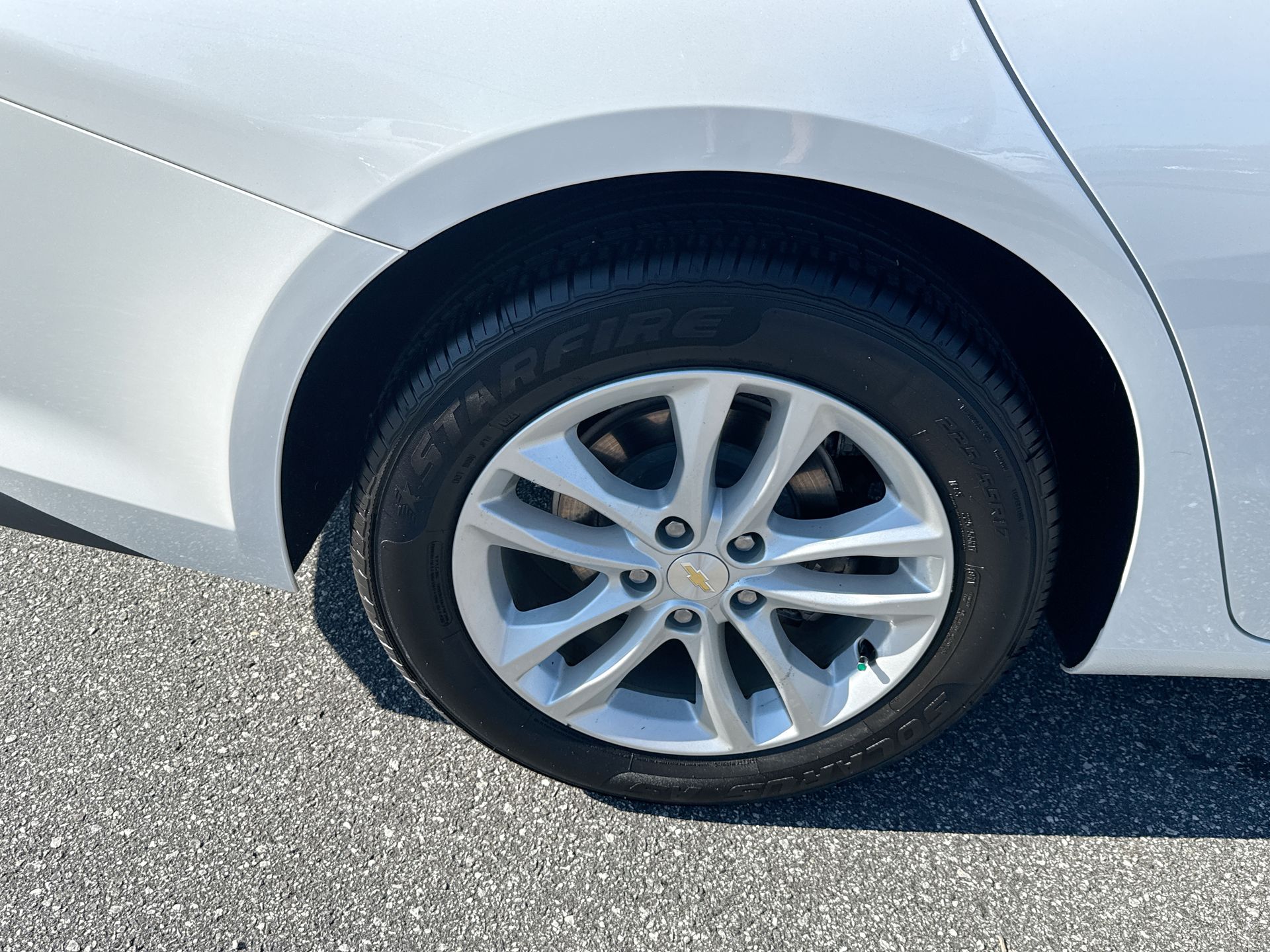 2018 Chevrolet Malibu 1LT - Photo 24