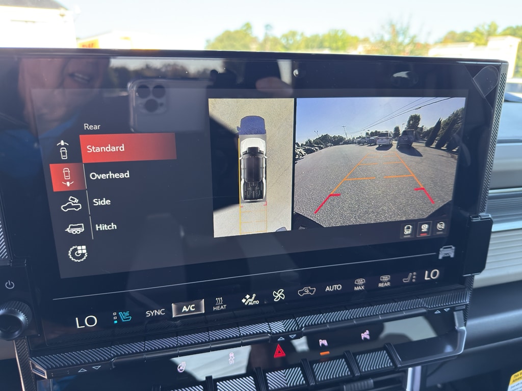 2026 GMC HUMMER EV 2X - Photo 10