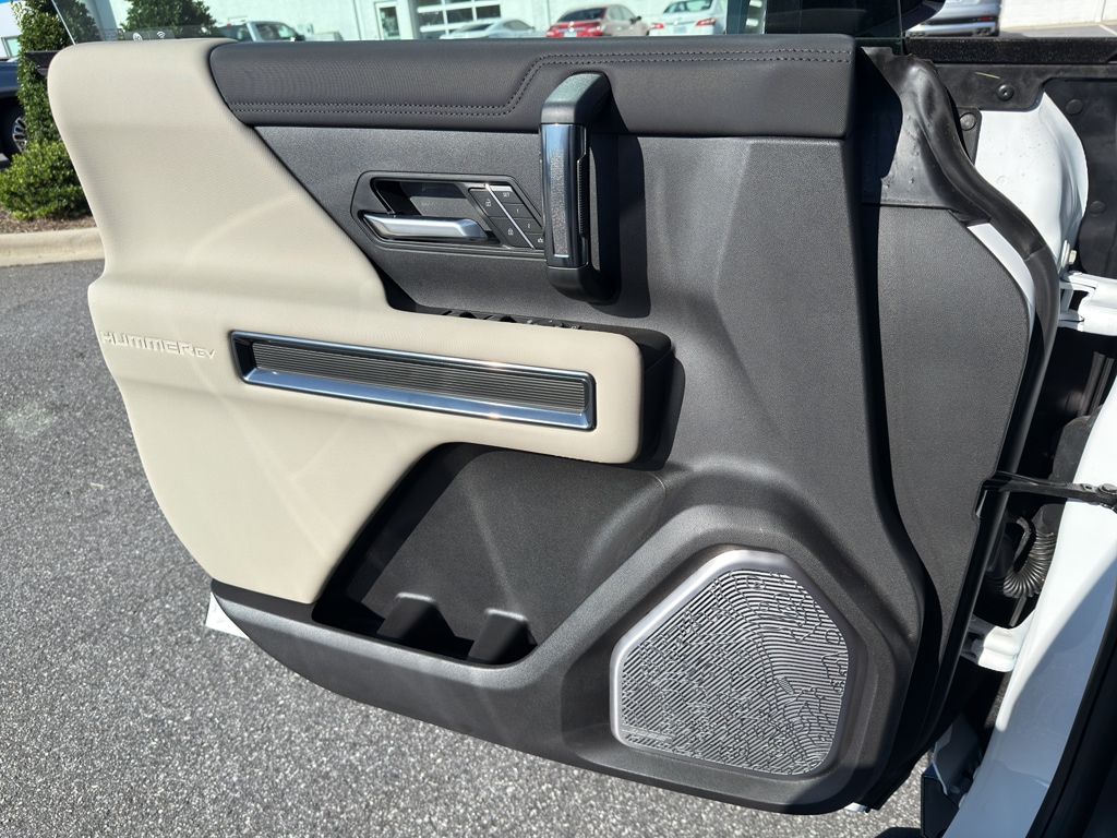 2026 GMC HUMMER EV 2X - Photo 8