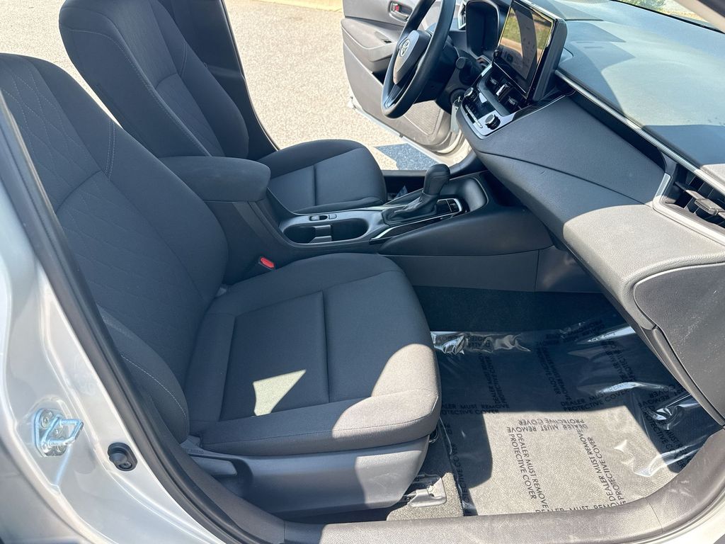 2024 Toyota Corolla LE - Photo 26