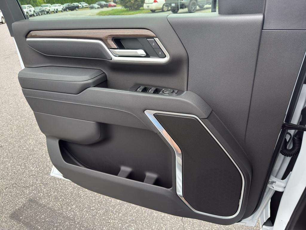 2026 Chevrolet Silverado 2500 HD LT - Photo 9