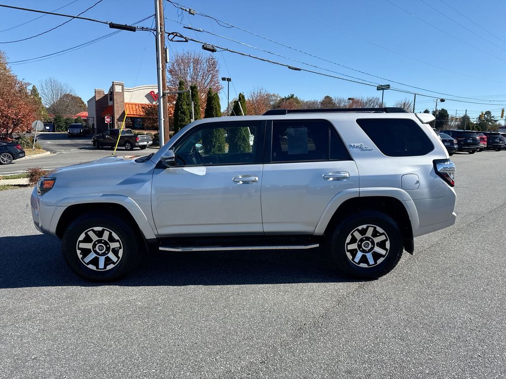 2023 Toyota 4Runner TRD Premium photo 2