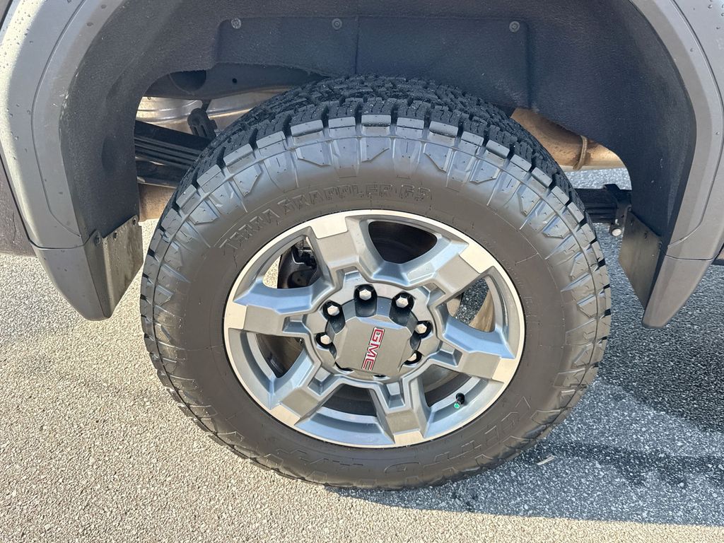 2025 GMC Sierra 2500HD SLT - Photo 32